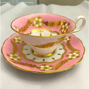 VTG GROSVENOR FINE BONE CHINA PINK, CREAM AND GOLD TEACUP AND SAUCER “SIMPSONS”